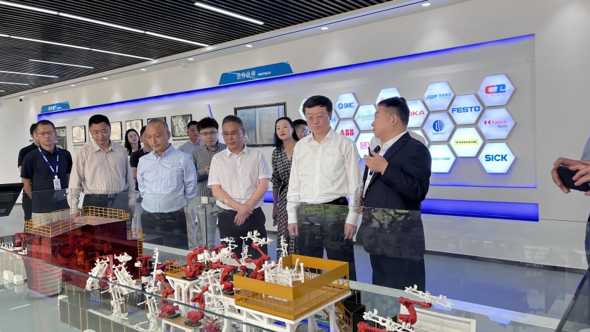 以“五个强化”为抓手全力打造机器人产业聚集新高地(图3)