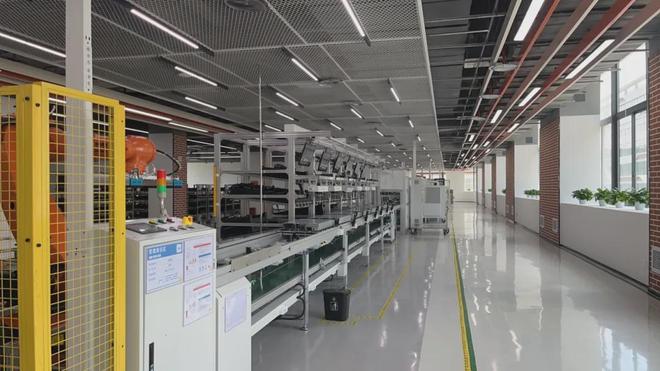 科学城“满天星”重庆首个国产化智能计算制造基地建成投用(图2)