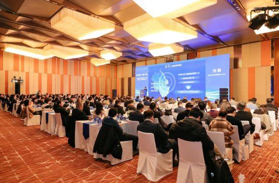 聚焦智能制造褚君浩院士等政企学研代表共话产业高质量发展(图1)