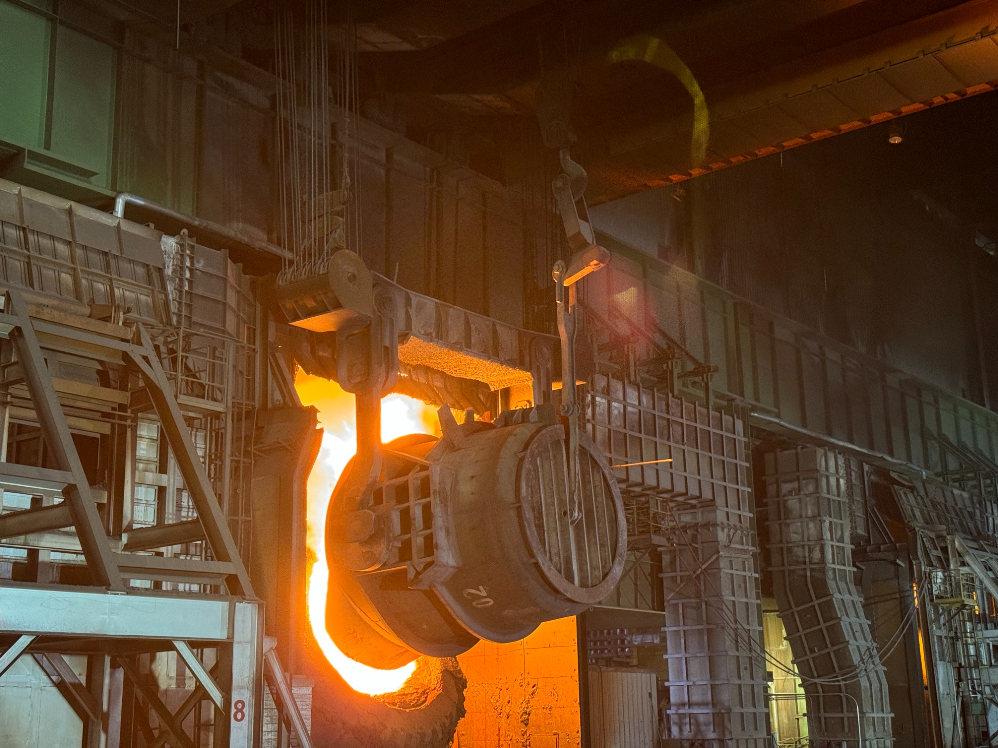 炼钢炉“搬进”空调房中兴5G赋能首钢京唐打造智能制造样本(图1)