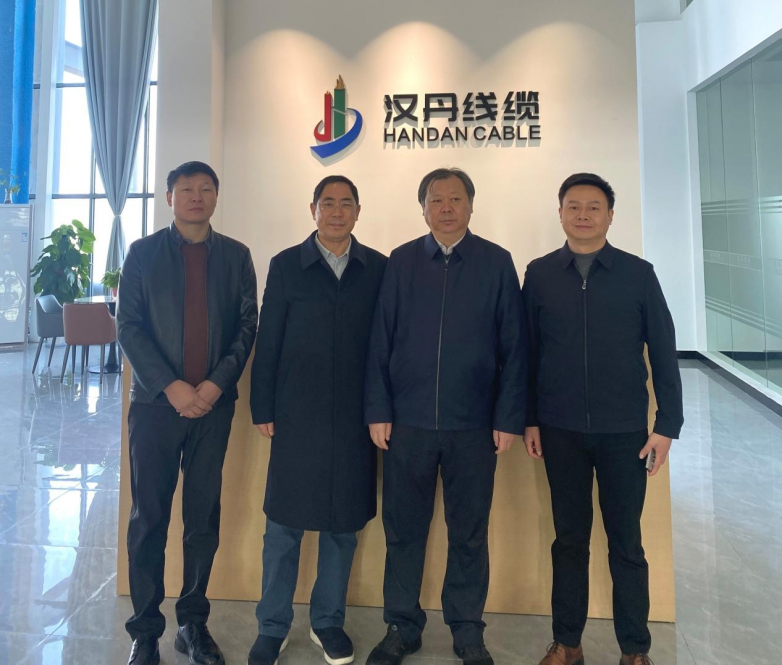 中国宝安集团营运总裁贺德华一行到访华原电气携手推进智能制造赋能实体经济(图1)