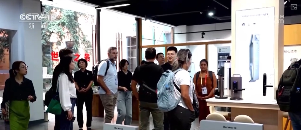 工业设计助推智能制造中国设计、中国智造“圈粉”广交会客商(图8)