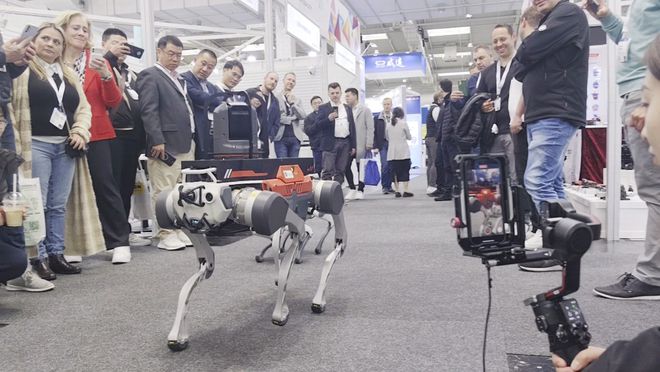 XYoutubeReddit全网刷爆这家杭州公司全地形越野机器人火了(图14)