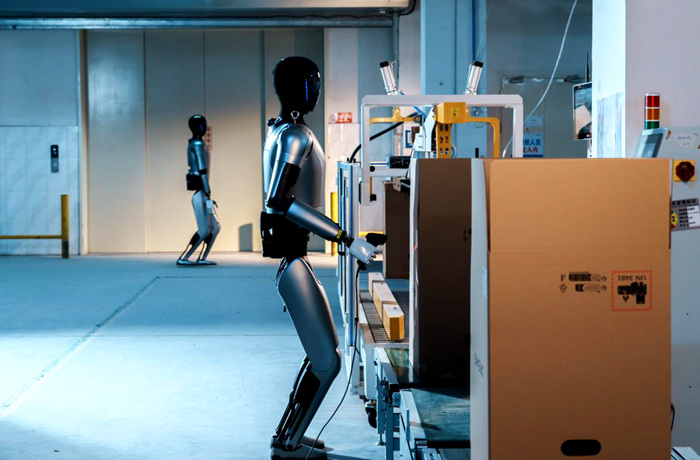 人形机器人进厂训练“打螺丝”业界加快商业化应用(图1)