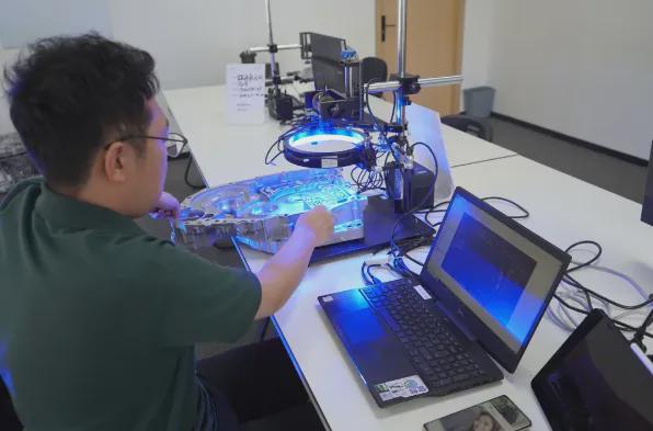 持续深耕党建引领智能制造(图2)