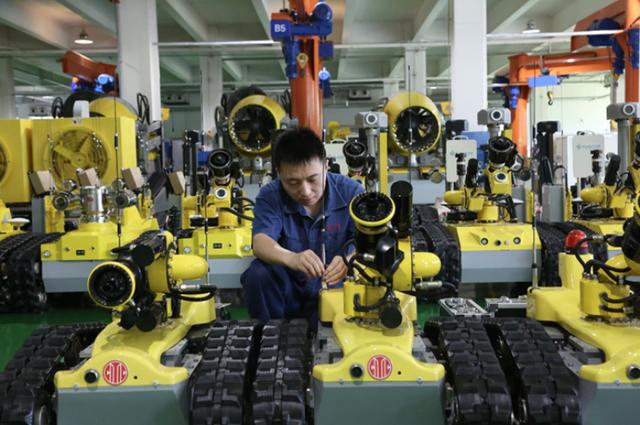 紧抓机器人“风口”看唐山如何迎风起舞(图2)