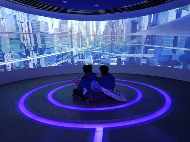 体验直播电商、数智设计、机器人技术……闵行14000名学生开启职业探索之旅(图4)