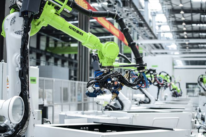 全国首批!中联重科挖掘机智能工厂成功入选卓越级智能工厂(图2)