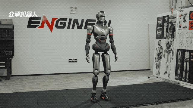 深圳人形机器人行走走红成本低于10万元！(图2)