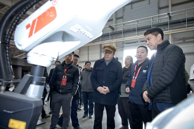 签约27个项目总投资249亿元！全国机器人焊割行业创新发展高峰论坛在河南新密举办(图2)