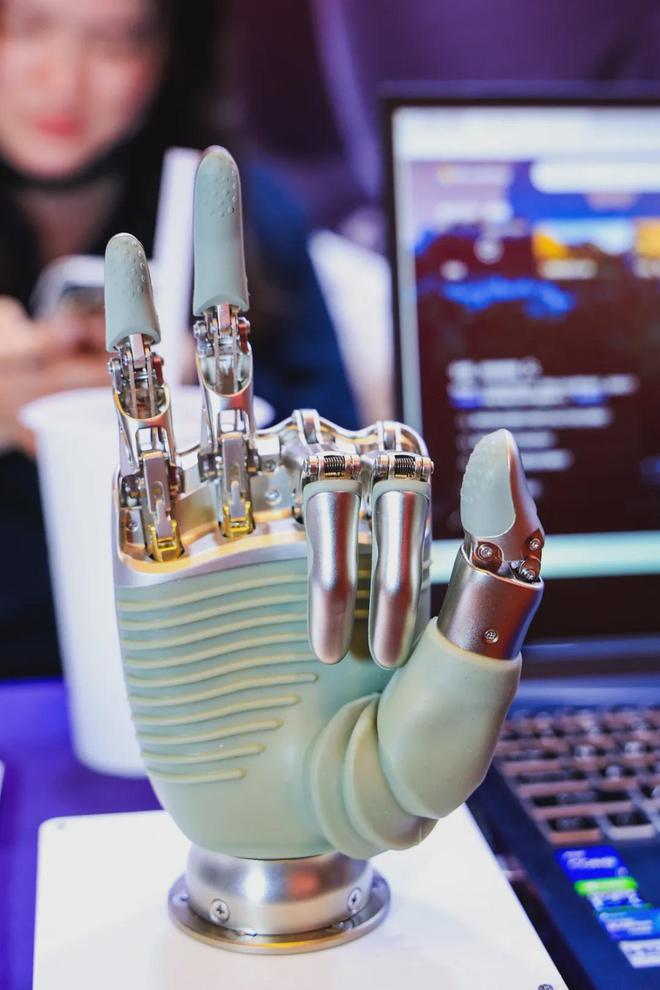 傲意科技出席“2024中国机器人网年会”并作企业演讲(图4)