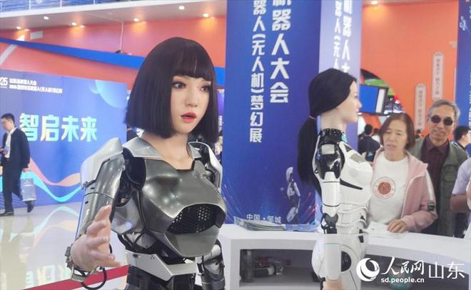“机”聚齐鲁多种机器人亮相山东(图1)