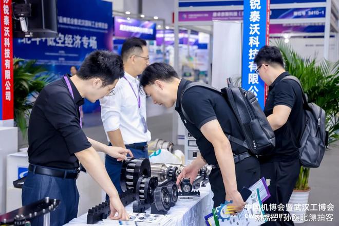 2025武汉机器人展智能工业自动化展：武汉工博会检验科技魔法(图5)