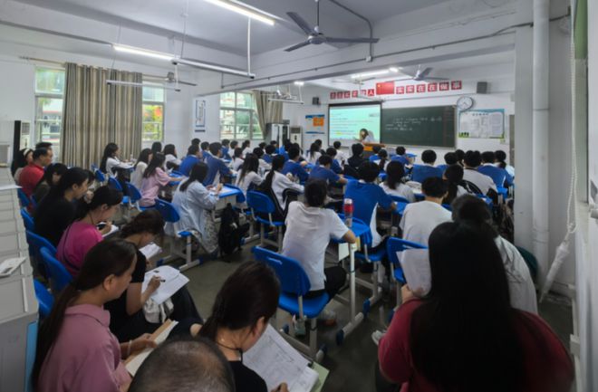 深圳技工学校︱深圳宝山技校开展课程思政公开课活动(图2)