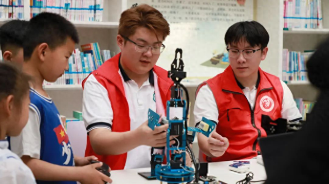 教育高质量发展看山西：临汾职业技术学院举办“职业梦想扬帆启航”中小学体验活动(图1)