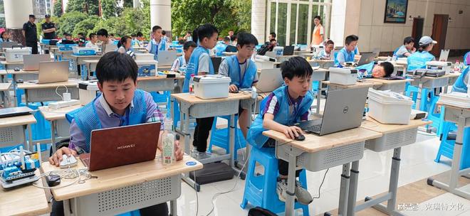 “智慧丝路青春筑梦”(图3)