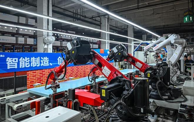 重庆南岸制造企业入选全国数字化绿色化协同转型发展典型案例(图1)