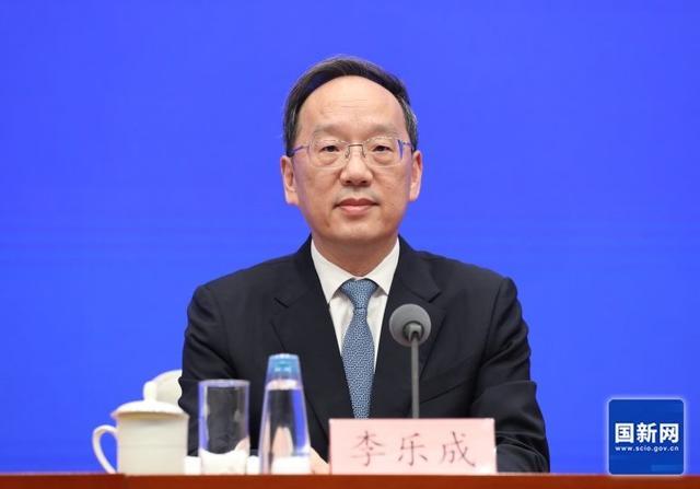 全球超50％工业机器人新增装机来自中国！工信部发布制造业“成绩单”(图1)