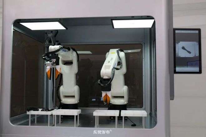 VR+AI+人形！东莞机器人家族又“上新”！(图1)