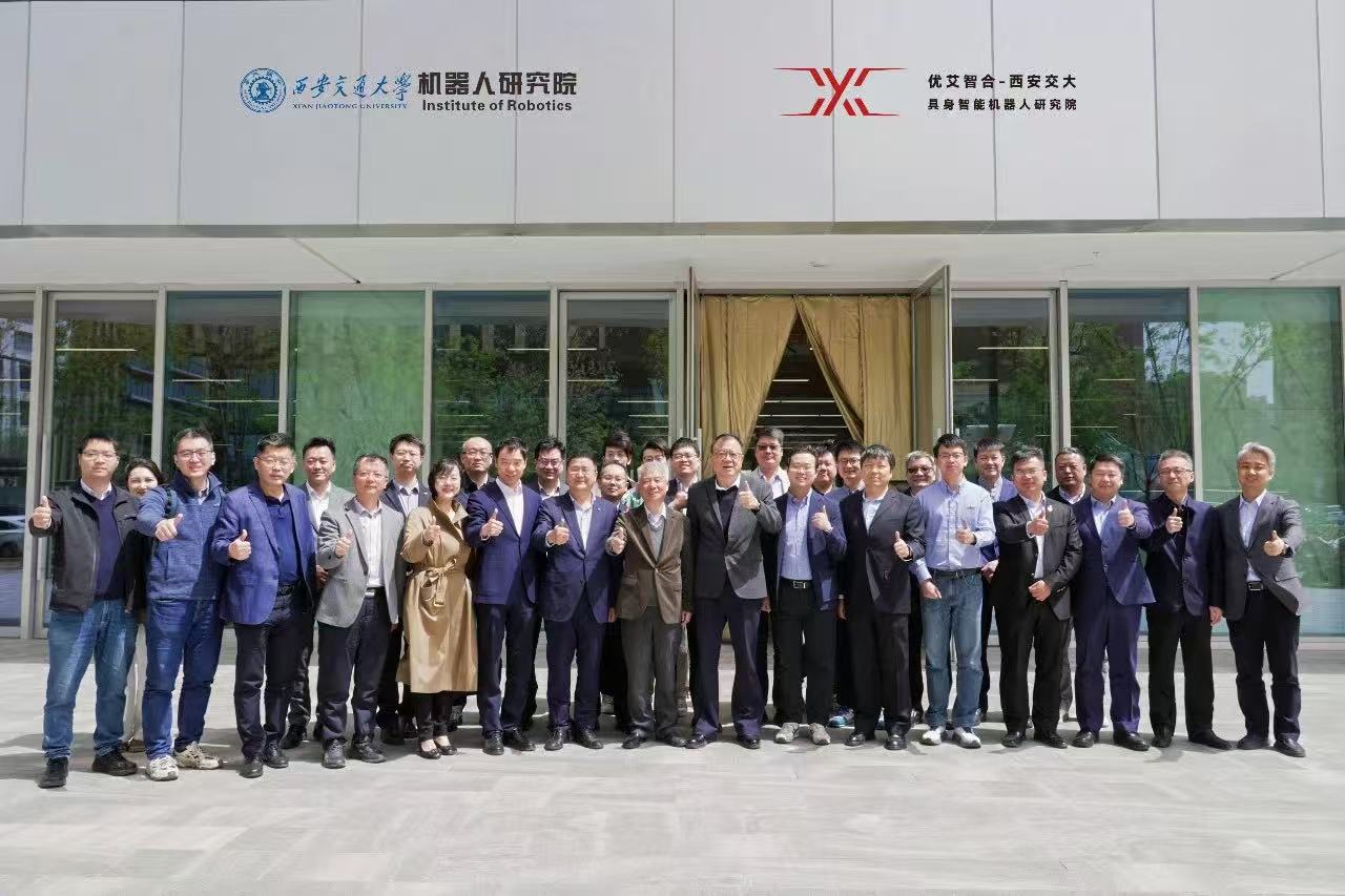 赵万秋：从西安交大实验室到百亿“小巨人”国产移动机器人的交大答卷(图5)