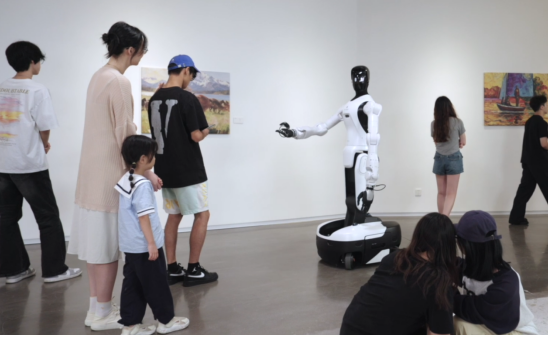 智元发布新一代工业具身智能机器人精灵G2已开启首批商用交付_通信世界网(图5)