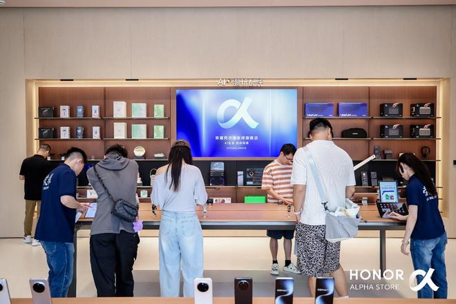 城市如何拥抱AI？坪山给出最强答案：智能制造新样本？(图1)