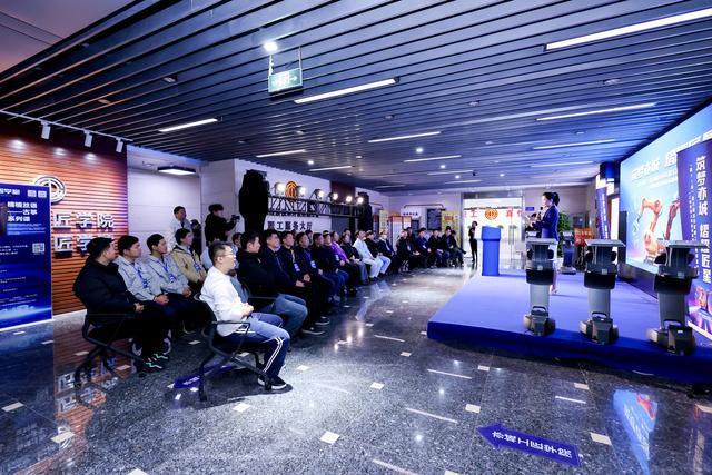 北京经开区举办工业机器人系统运维员竞赛(图2)