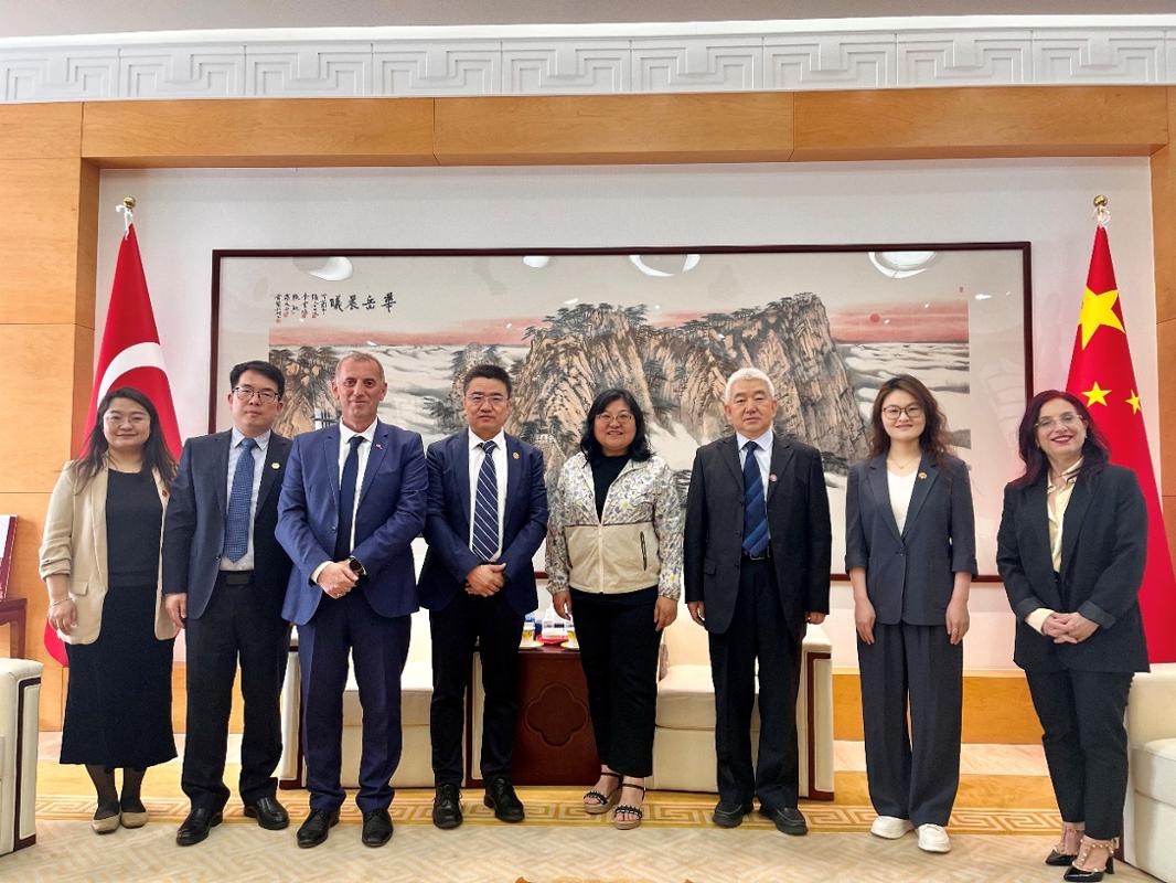 西安交通大学代表团赴土耳其进一步深化对土教育合作、来华留学招生工作(图1)