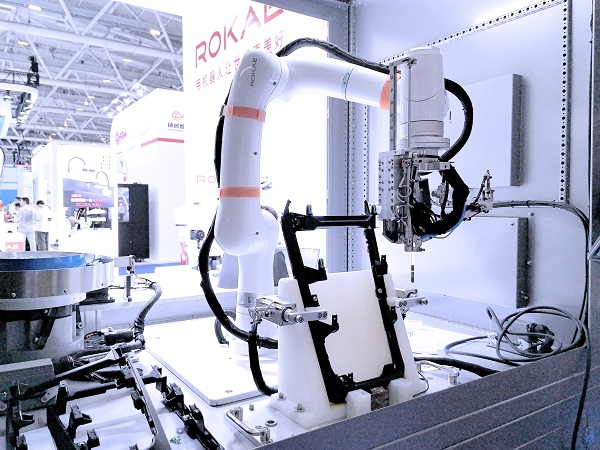 珞石机器人登陆2026ITES深圳工业展全系列机器人+AI解锁智造新可能(图7)