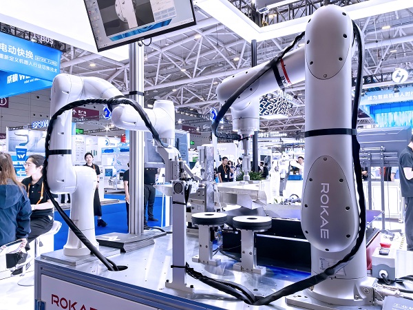 珞石机器人登陆2026ITES深圳工业展全系列机器人+AI解锁智造新可能(图6)
