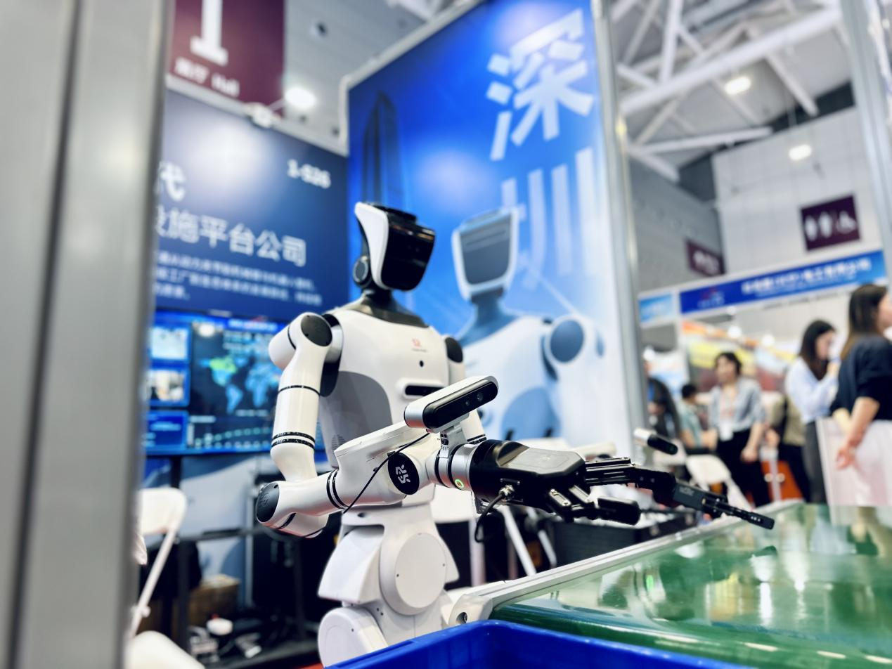睿尔曼“分拣机器人”亮相2026深圳工业展展现工业场景落地实力(图1)