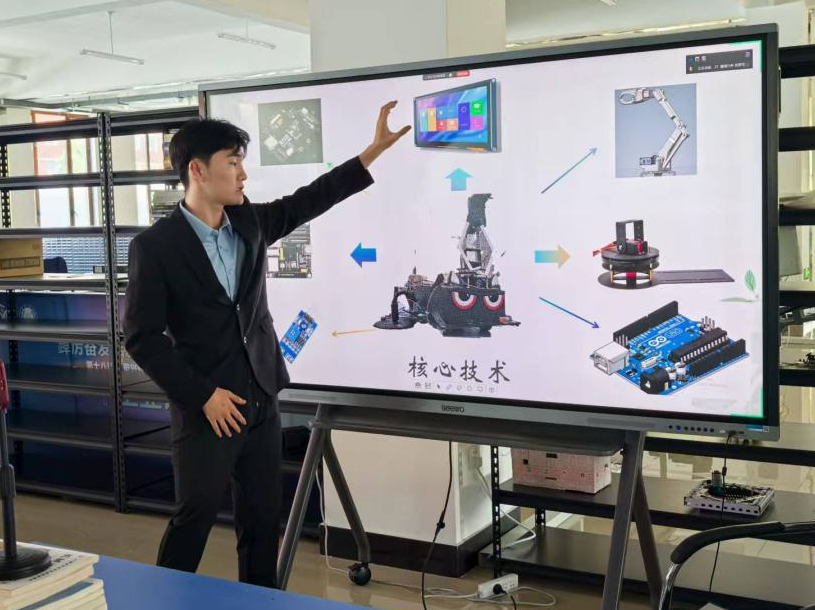 长春科技学院在第27届中国机器人及人工智能大赛省赛中获佳绩(图2)